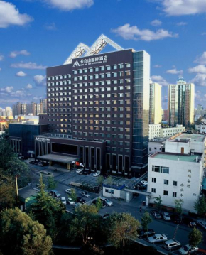  Beijing Changbaishan International Hotel  Пекин